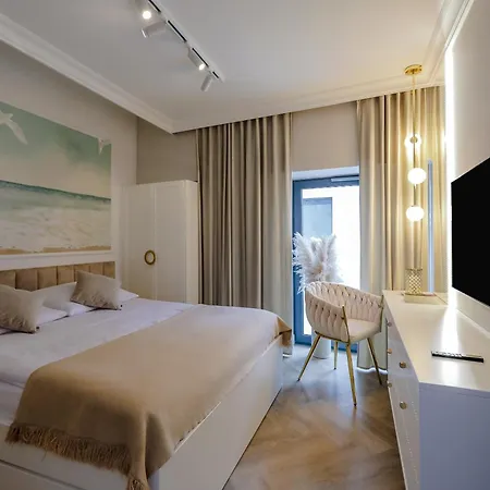 Hevenia 13 Apartment Rewal
